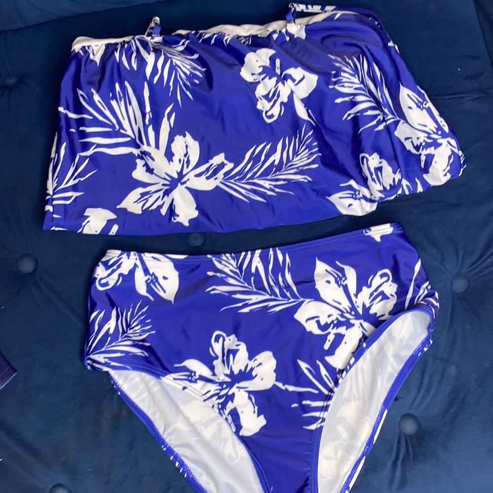 Bathing suit
